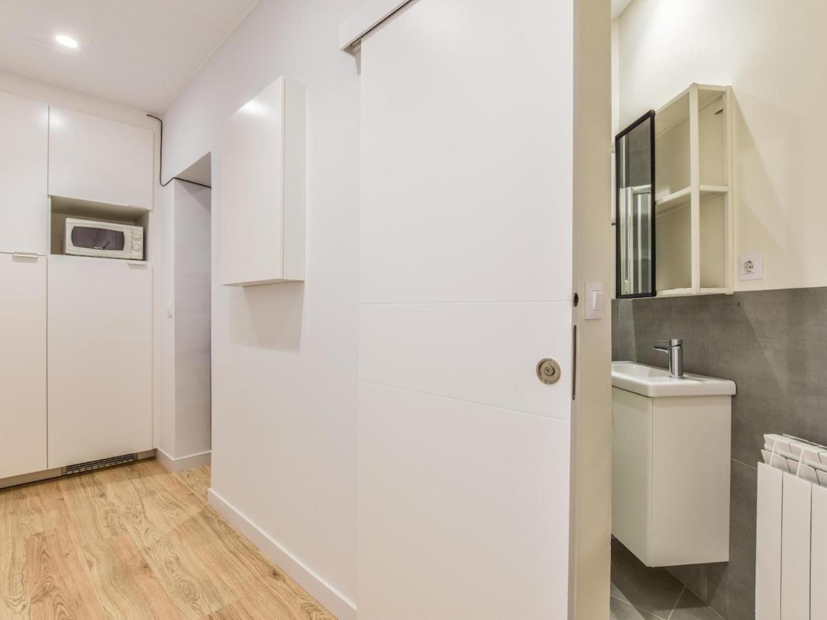 Apartamento En Plaza De Canalejas Apartment Madrid Bagian luar foto