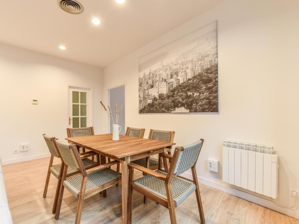 Apartamento En Plaza De Canalejas Apartment Madrid Bagian luar foto