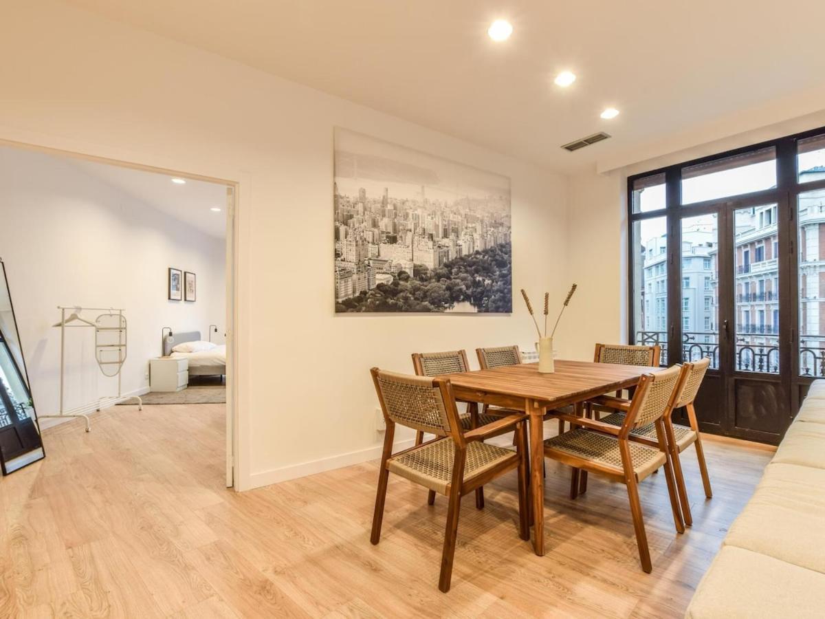 Apartamento En Plaza De Canalejas Apartment Madrid Bagian luar foto