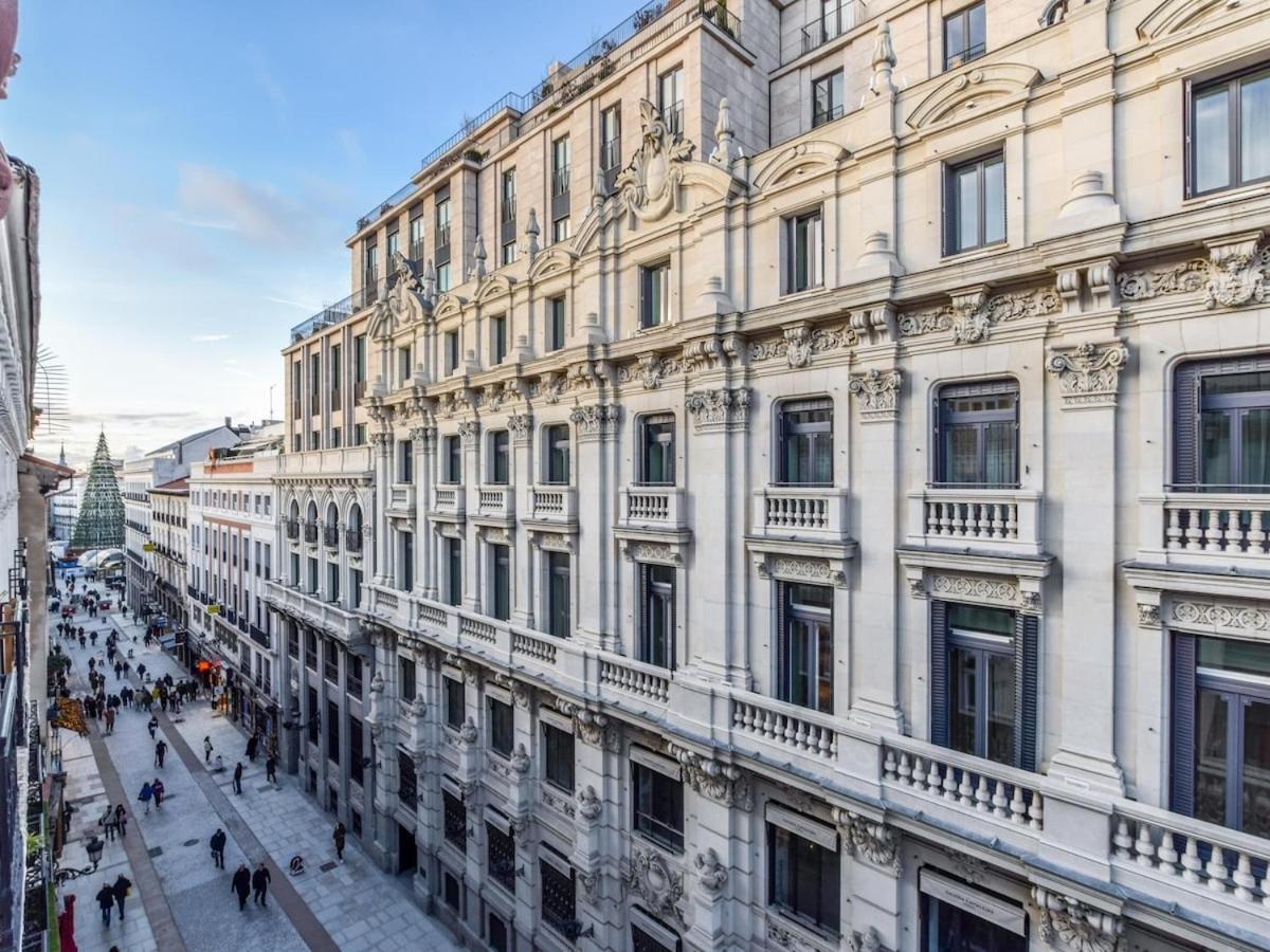 Apartamento En Plaza De Canalejas Apartment Madrid Bagian luar foto